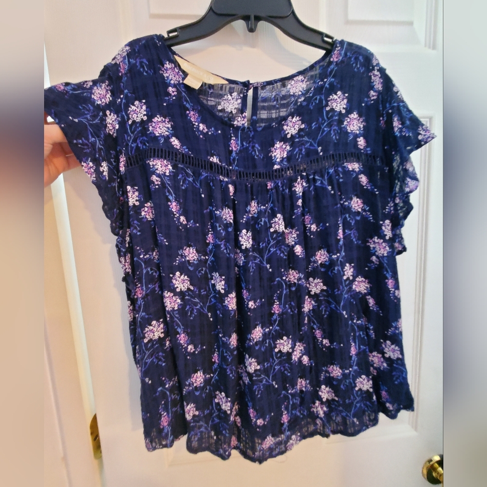 Roebuck & Co. Women's XL Floral Navy Blue Short Sleeve Top 100% Rayon Dobby